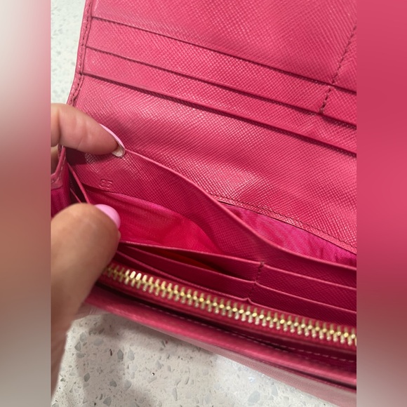 Prada Double Snap Wallet EUC - Picture 4 of 9